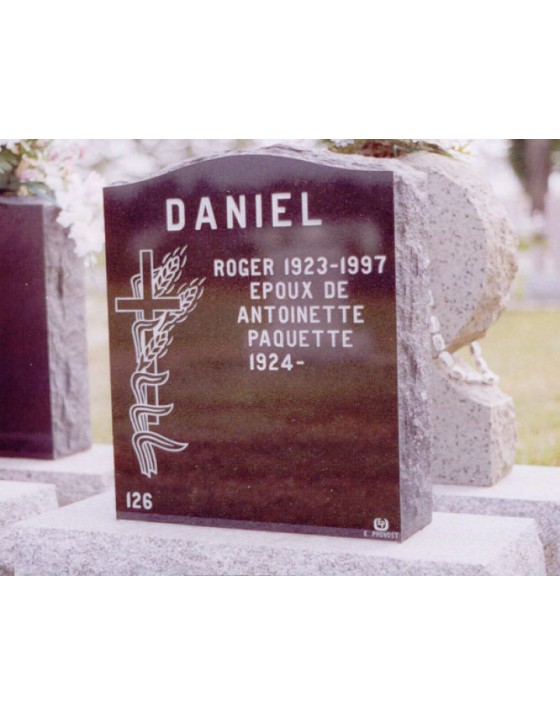 The criss-cross wreath